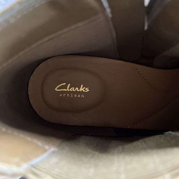 Clarks Women's Size 9.5 M Maypearl Tulsa Side Zip Olive Suede Ankle Boot Boho - Picture 10 of 10